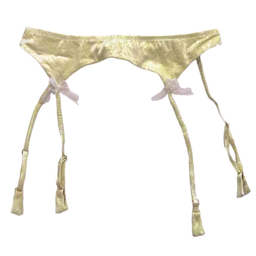 Victoria’s Secret Satin Garter Belt‎